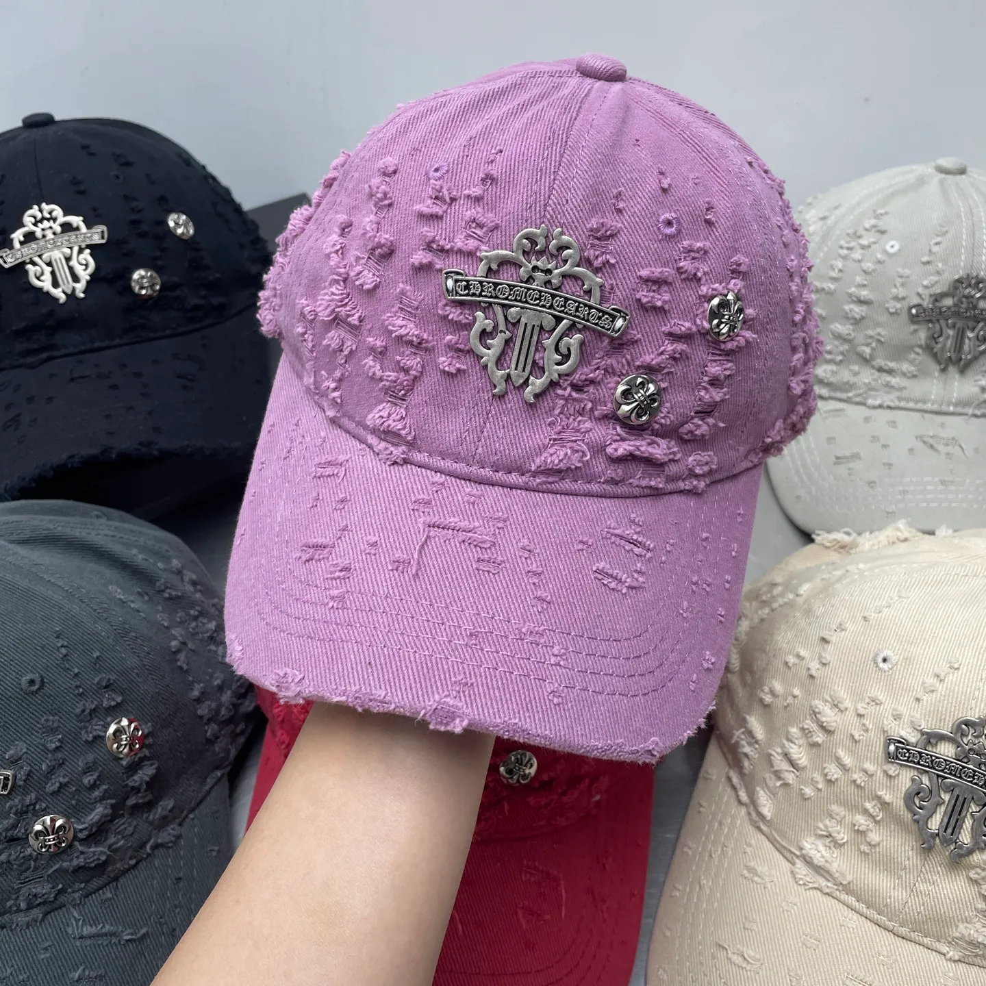 Private message for price inquiry! 🆕Crow heart hole baseball cap